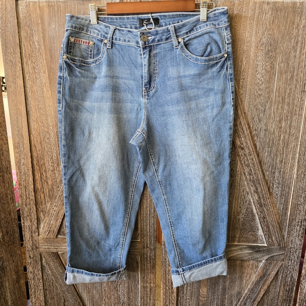 Earl Jeans Women's Size 14 Cropped Cuffed Medium Wash Embellished Pockets USA